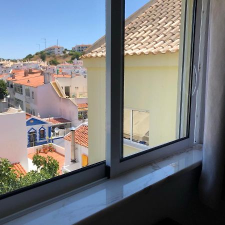 Algarve, Carvoeiro Centre-Ville, Recent Appartement En Duplex Pour 5 Personnes Exterior foto